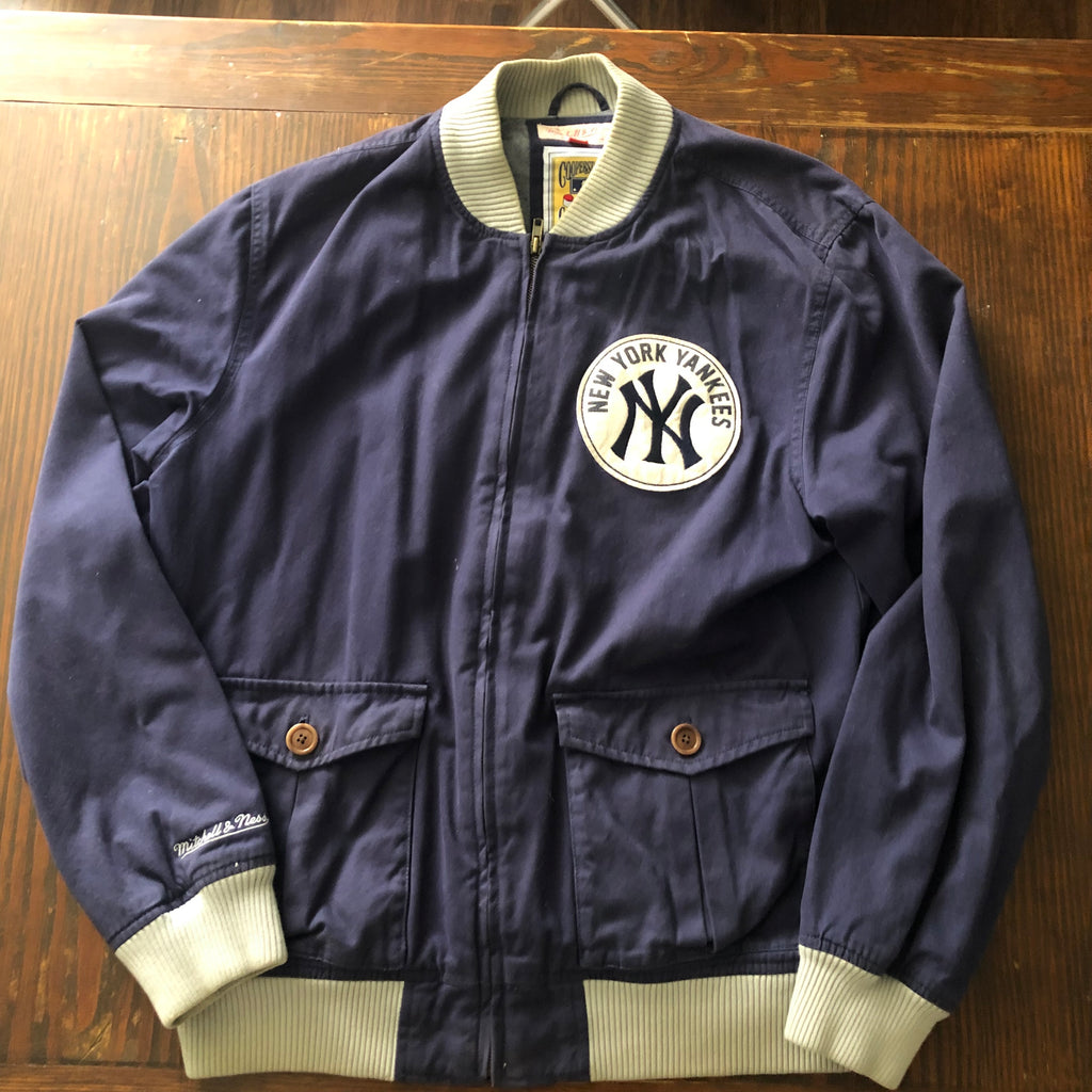 Mitchell & Ness New York Yankees Jacket. Small — TopBoy